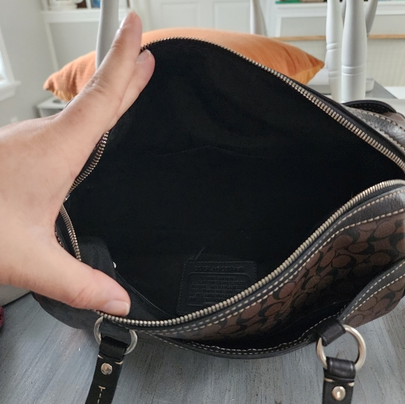 Black and brown coach purse - Picture 4 of 6